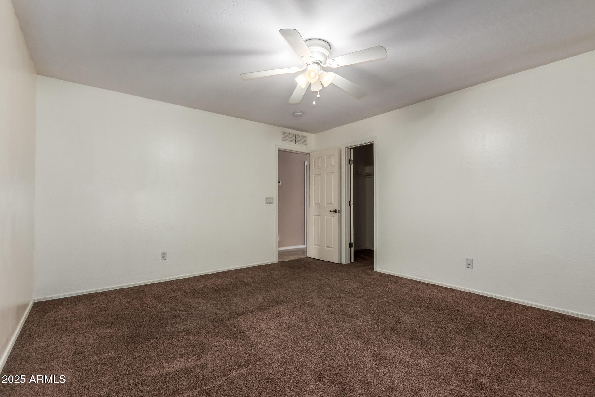 3127 West Apollo Road Phoenix, AZ 85041 - Photo 21 of 28 a view of an empty room