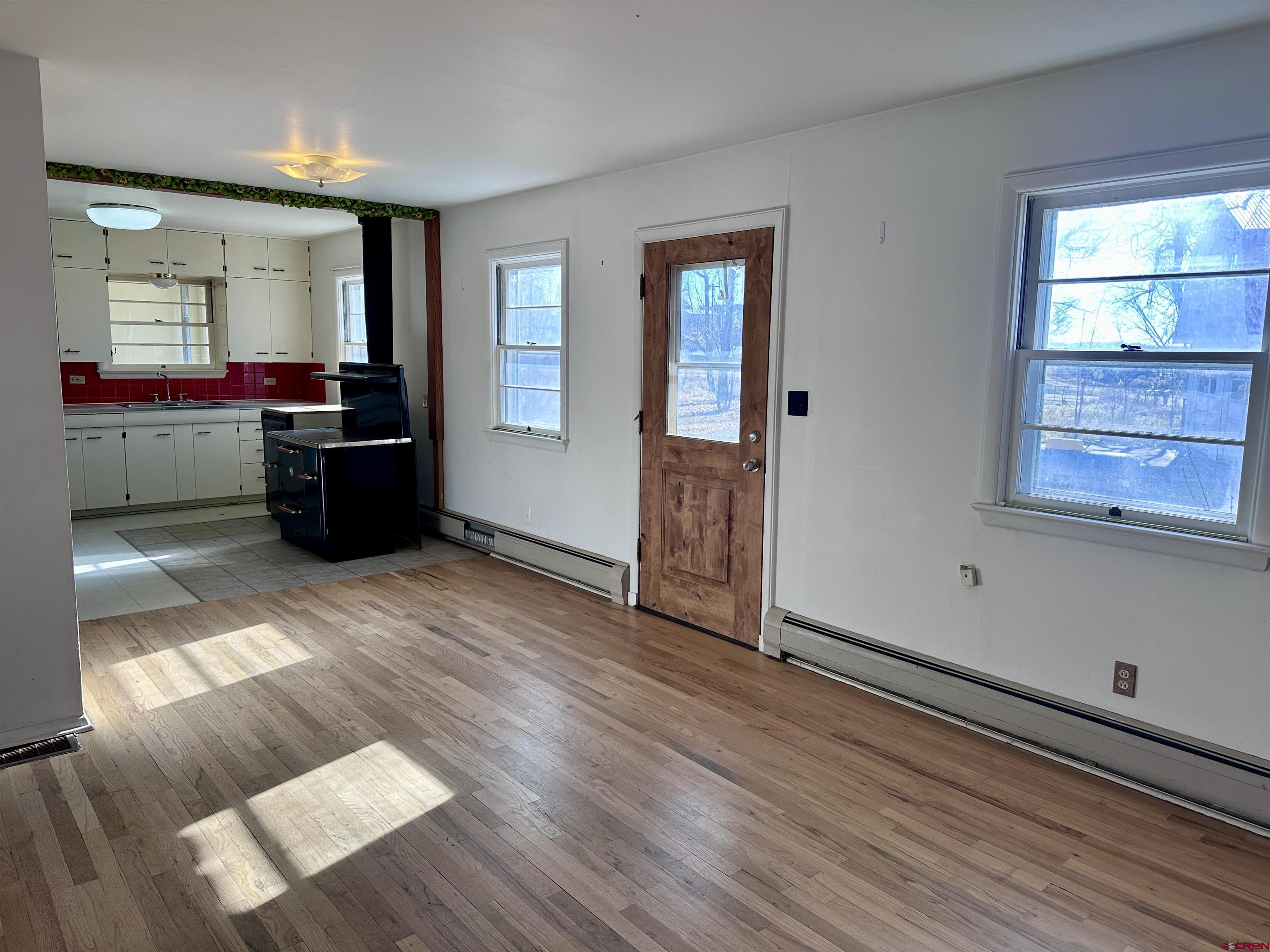 2559 County Road 329 Ignacio, CO 81137 - Photo 2 of 31 a living room with furniture and a window