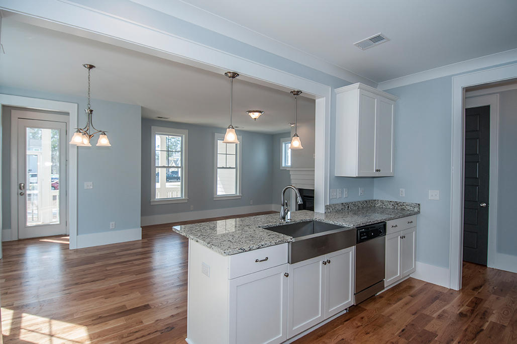 1534 Watt Pond Road Mount Pleasant, SC 29466 - Photo 5 of 15 Kitchen