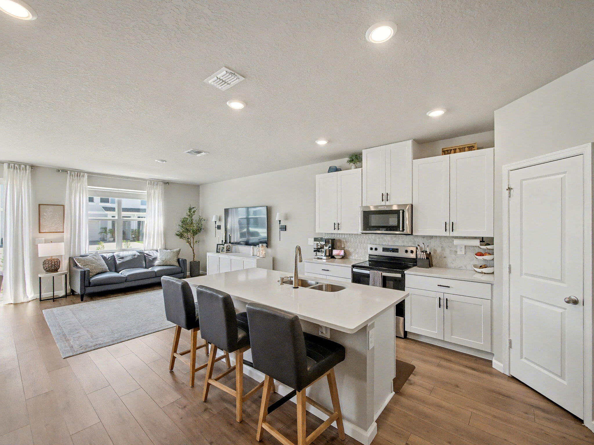 5747 Southeast Edgewater Circle Stuart, FL 34997 - Photo 11 of 45 Kitchen