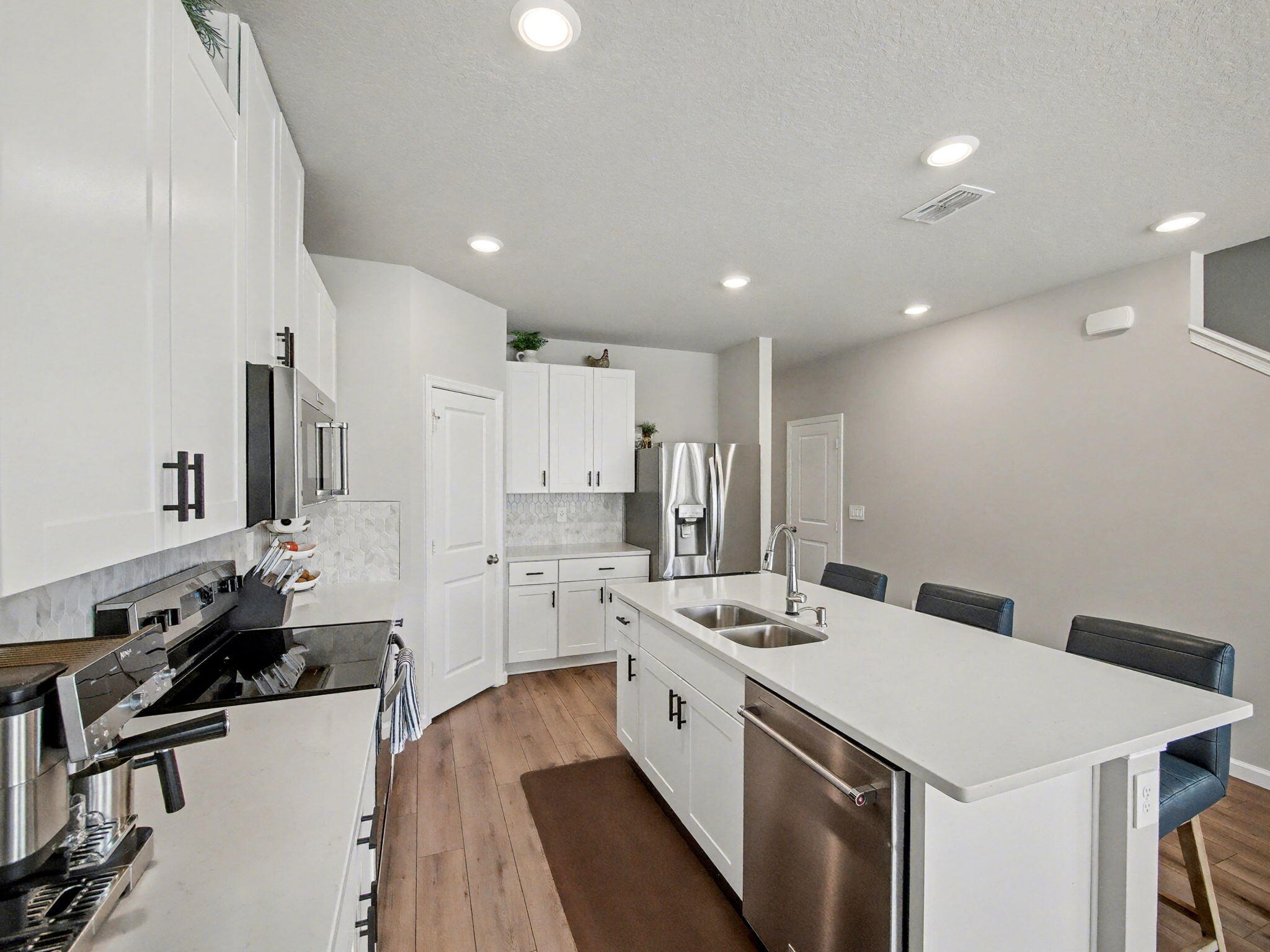 5747 Southeast Edgewater Circle Stuart, FL 34997 - Photo 12 of 44 Kitchen