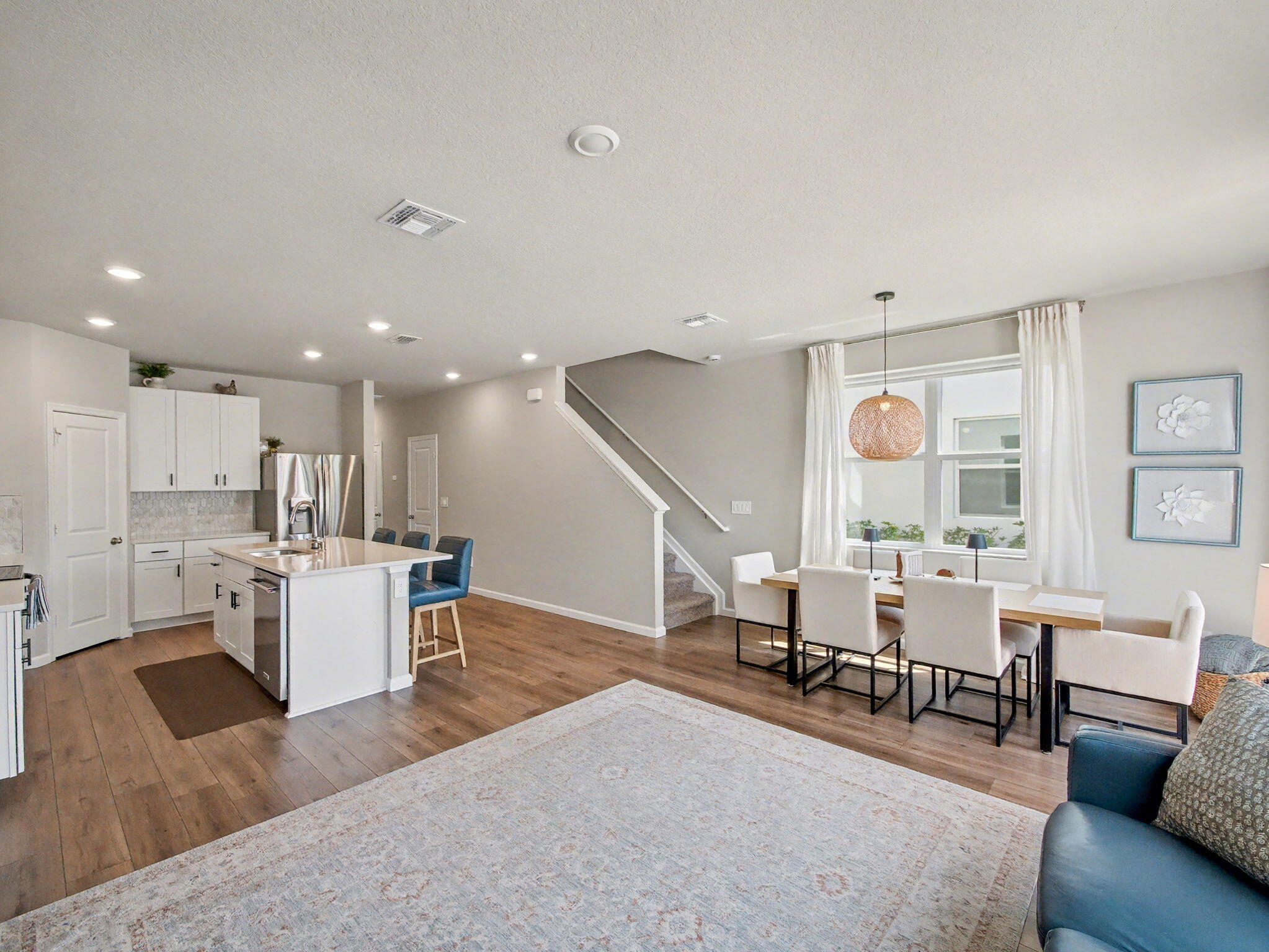 5747 Southeast Edgewater Circle Stuart, FL 34997 - Photo 17 of 45 Living/Dining