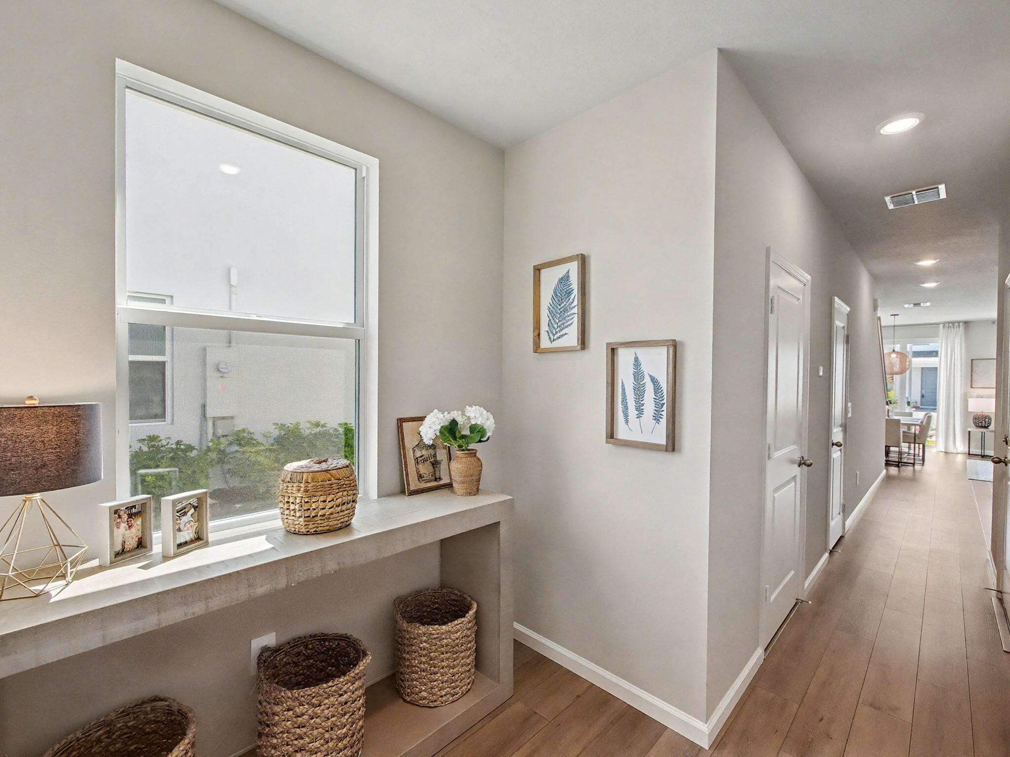 5747 Southeast Edgewater Circle Stuart, FL 34997 - Photo 8 of 44 Foyer