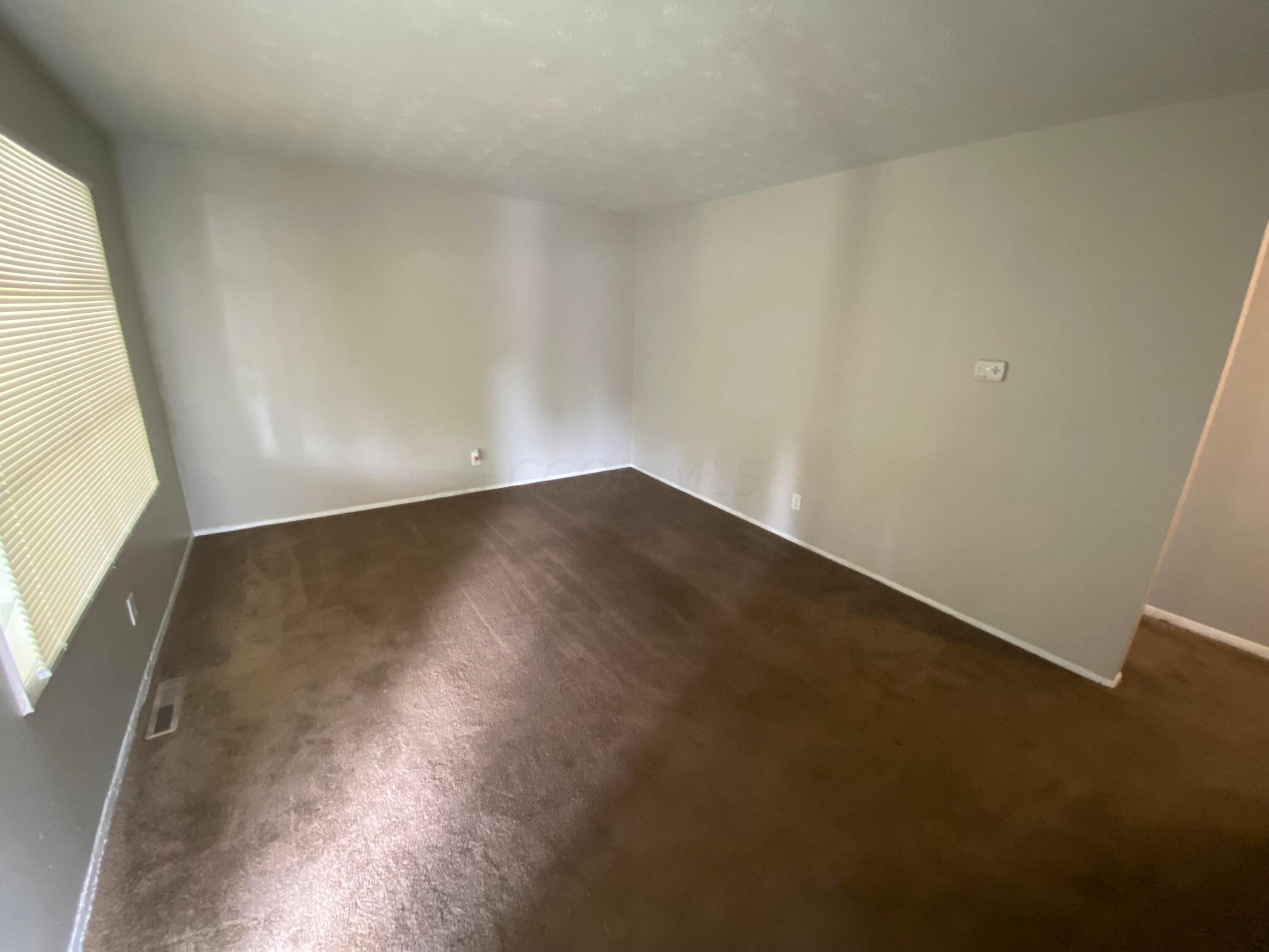 3200 Noe Bixby Road Columbus, OH 43232 - Photo 2 of 9 IMG_2352 - Gurdeep Boparai