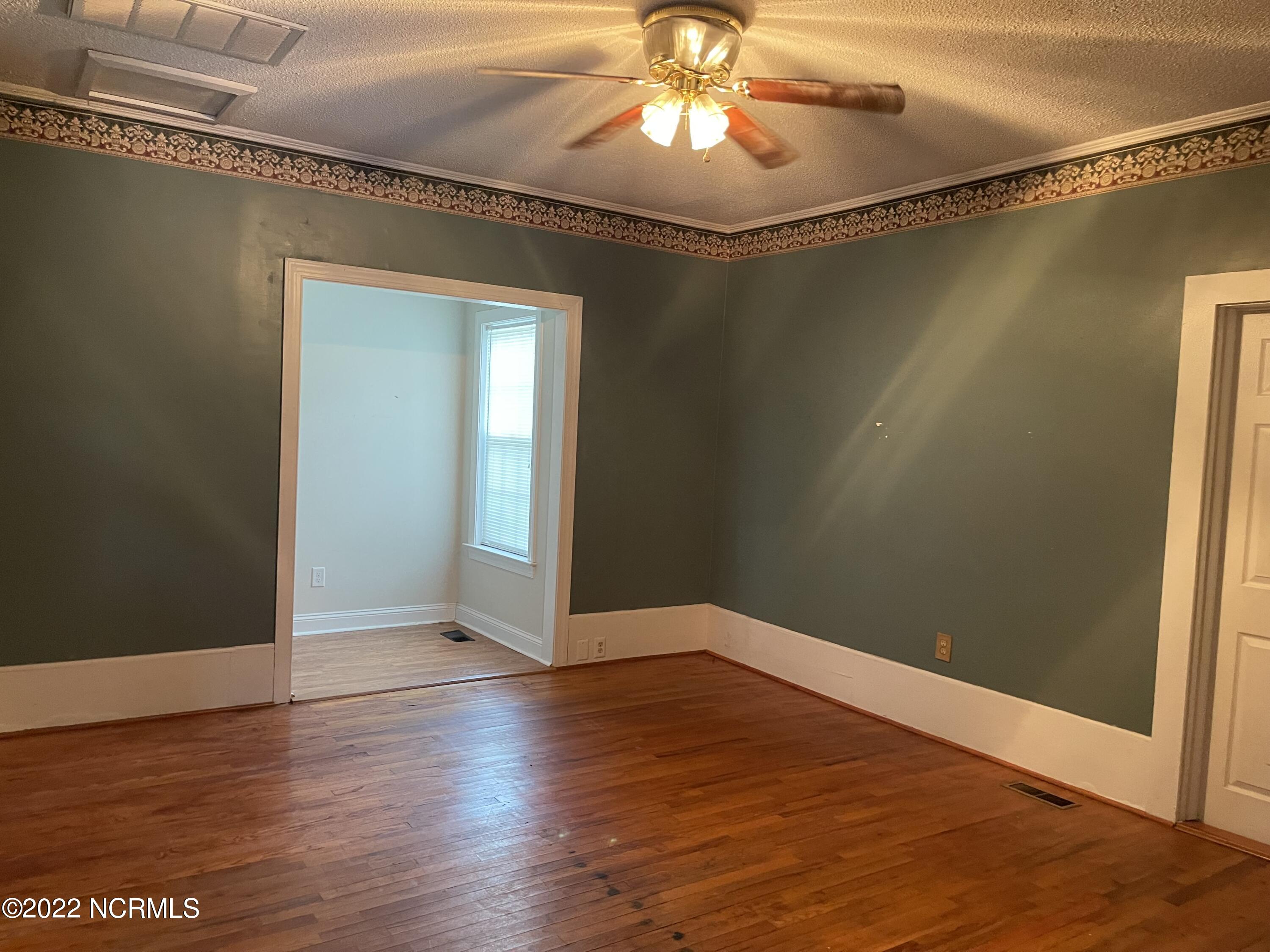 680 Spring Garden Road New Bern, NC 28562 - Photo 8 of 25 9) Master Bedroom #1