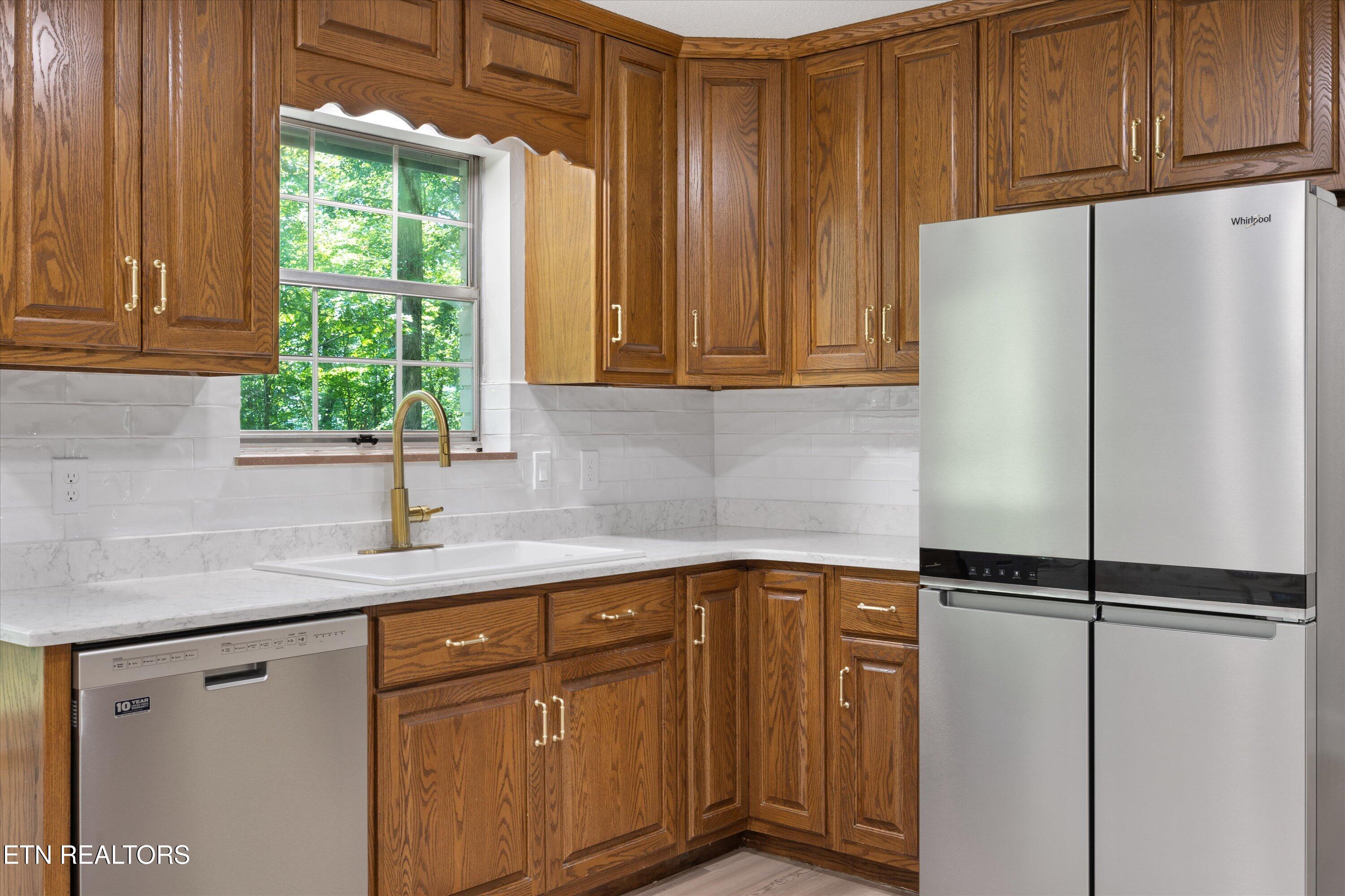 159 Sam's Boat Dock Road Ten Mile, TN 37880 - Photo 22 of 51 22-159 Sam's Boat Dock 15