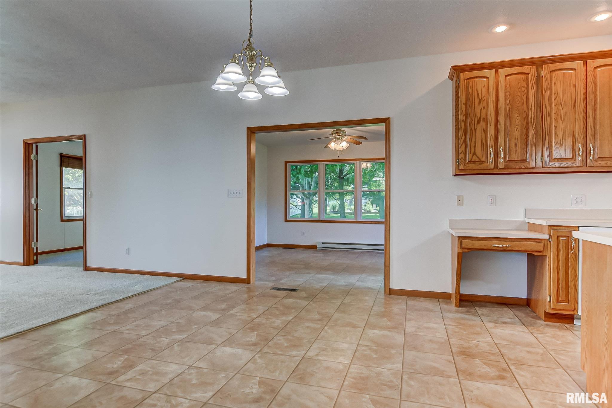 3924 Stone Bridge Road Springfield, IL 62711 - Photo 16 of 47
