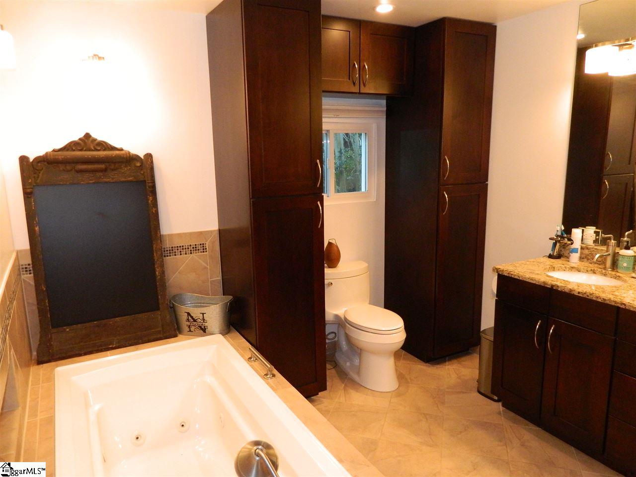 646 Canterbury Road Piedmont, SC 29673 - Photo 17 of 31 Gallery Image 17