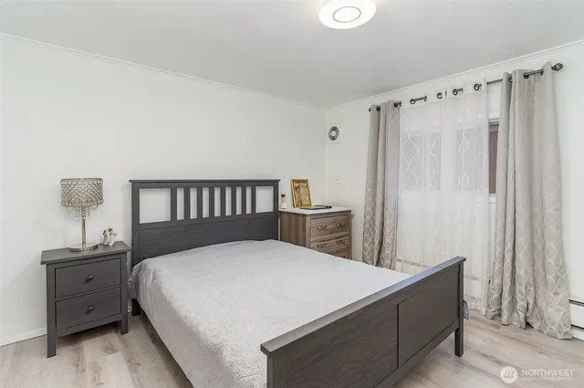 $899,950 | 2726 Pioneer Way East, Tacoma, WA 98404