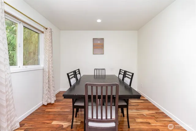 $899,950 | 2726 Pioneer Way East, Tacoma, WA 98404