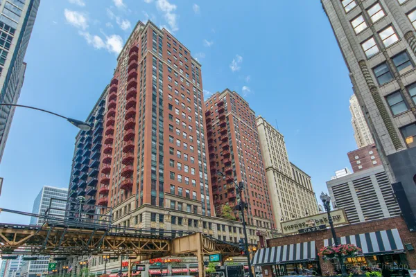 $345,000 | 208 West Washington Street, Unit 912, Chicago, IL 60606