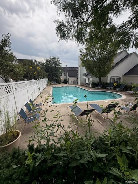 22296 Cape Cod Way Farmington, MI 48336 - Photo 14 of 16