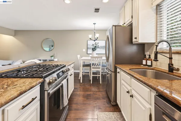 $515,000 | 8185 Arroyo Drive, Unit 4, Pleasanton, CA 94588