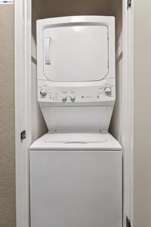 a close up view of washer and dryer