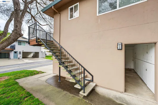 $515,000 | 8185 Arroyo Drive, Unit 4, Pleasanton, CA 94588