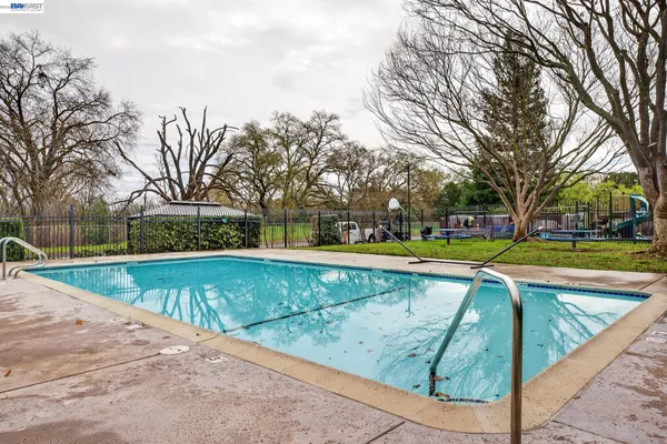 $515,000 | 8185 Arroyo Drive, Unit 4, Pleasanton, CA 94588