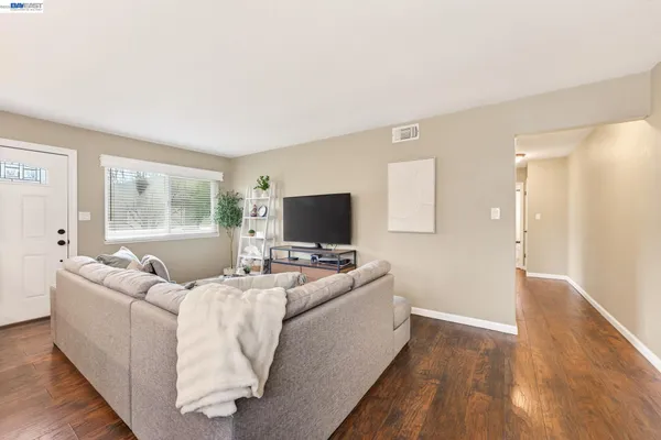 $515,000 | 8185 Arroyo Drive, Unit 4, Pleasanton, CA 94588