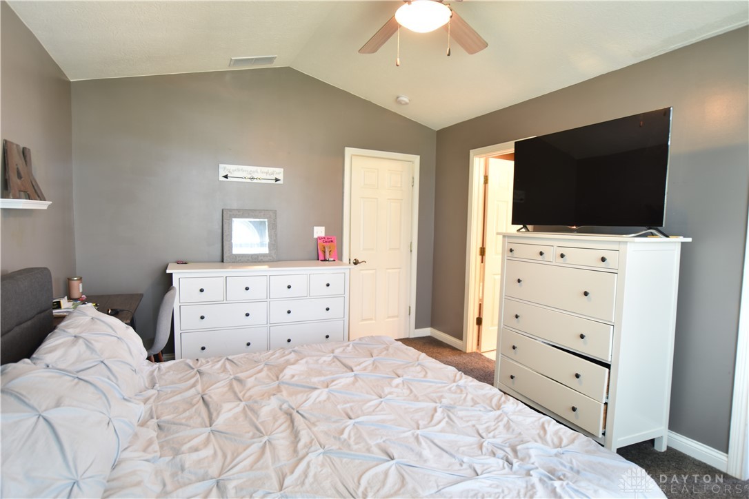 7874 Ct Ridge Fairborn, OH 45324 - Photo 13 of 29