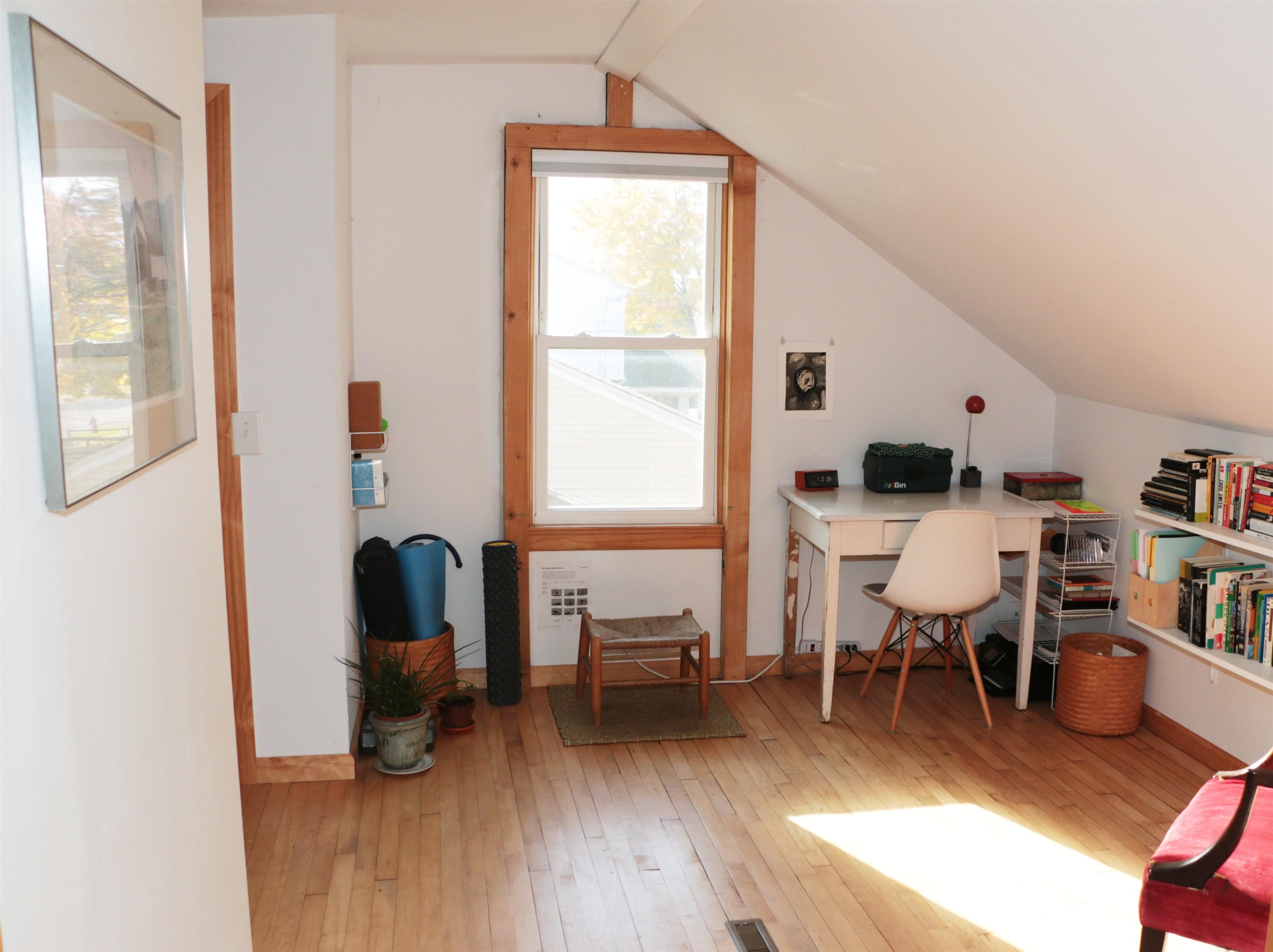 143 Woodlawn Road Burlington, VT 05408 - Photo 9 of 24 Gallery Image 9