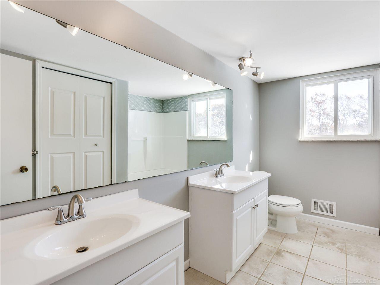 3630 North Milford Road Highland, MI 48357 - Photo 14 of 27 50000134-13.JPG