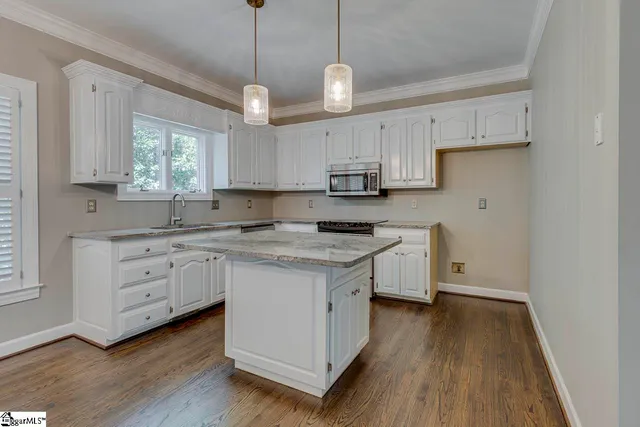 $580,000 | 102 Sugar Mill Way, Greer, SC 29650