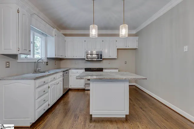 $580,000 | 102 Sugar Mill Way, Greer, SC 29650