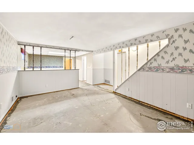 $425,000 | 2521 Danbury Drive, Longmont, CO 80503