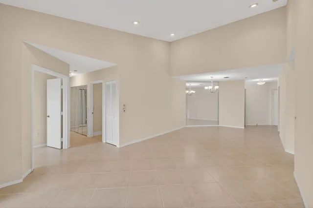 $219,900 | 5265 Brisata Circle, Unit U, Boynton Beach, FL 33437