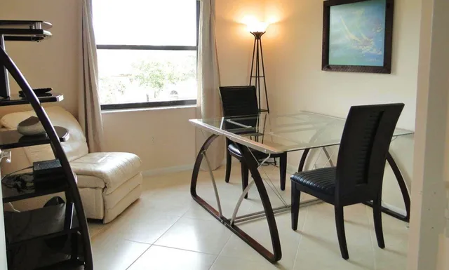 $219,900 | 5265 Brisata Circle, Unit U, Boynton Beach, FL 33437