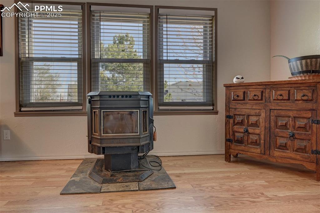 35355 Funk Road Calhan, CO 80808 - Photo 8 of 31 a living room with furniture and a window