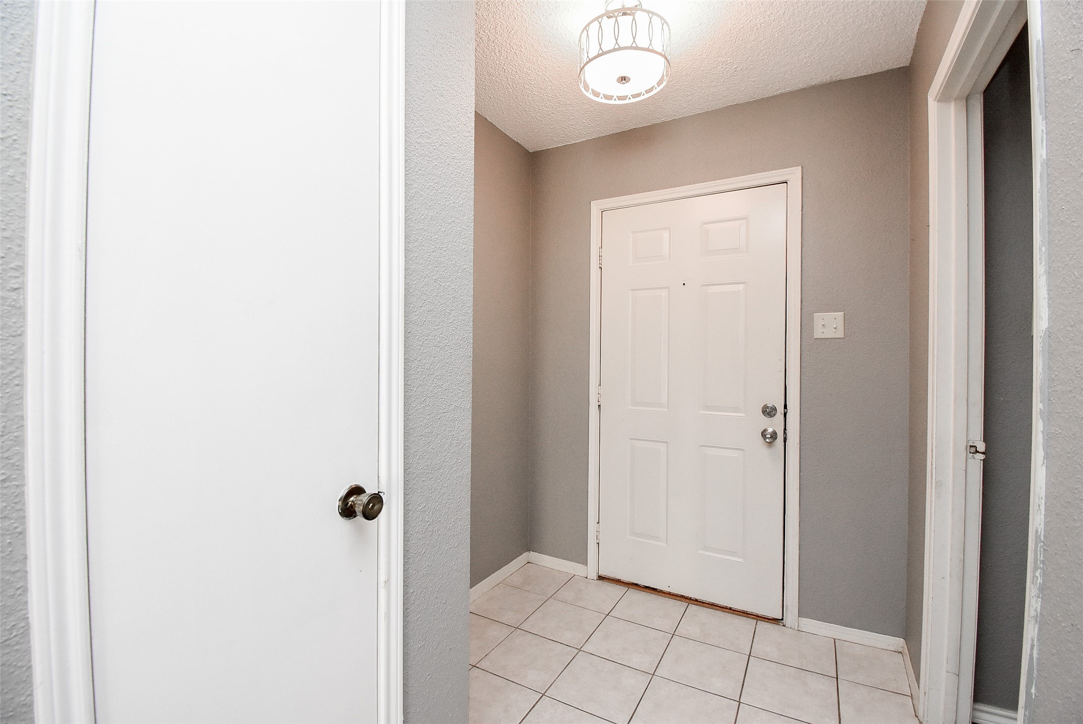 1515 Sandy Springs Road, Unit 1006 Houston, TX 77042 - Photo 17 of 35 a view of an empty room