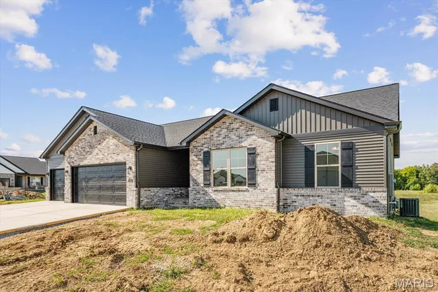 $537,500 | 1232 Old Town Bridge, O'Fallon, IL 62269