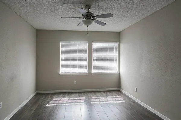 $127,500 | 11963 Bob White Drive, Unit 854, Houston, TX 77035