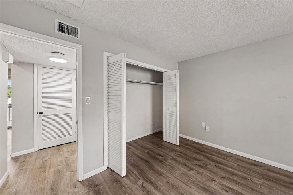 9208 North Connechusett Road, Unit D Tampa, FL 33617 - Photo 16 of 28