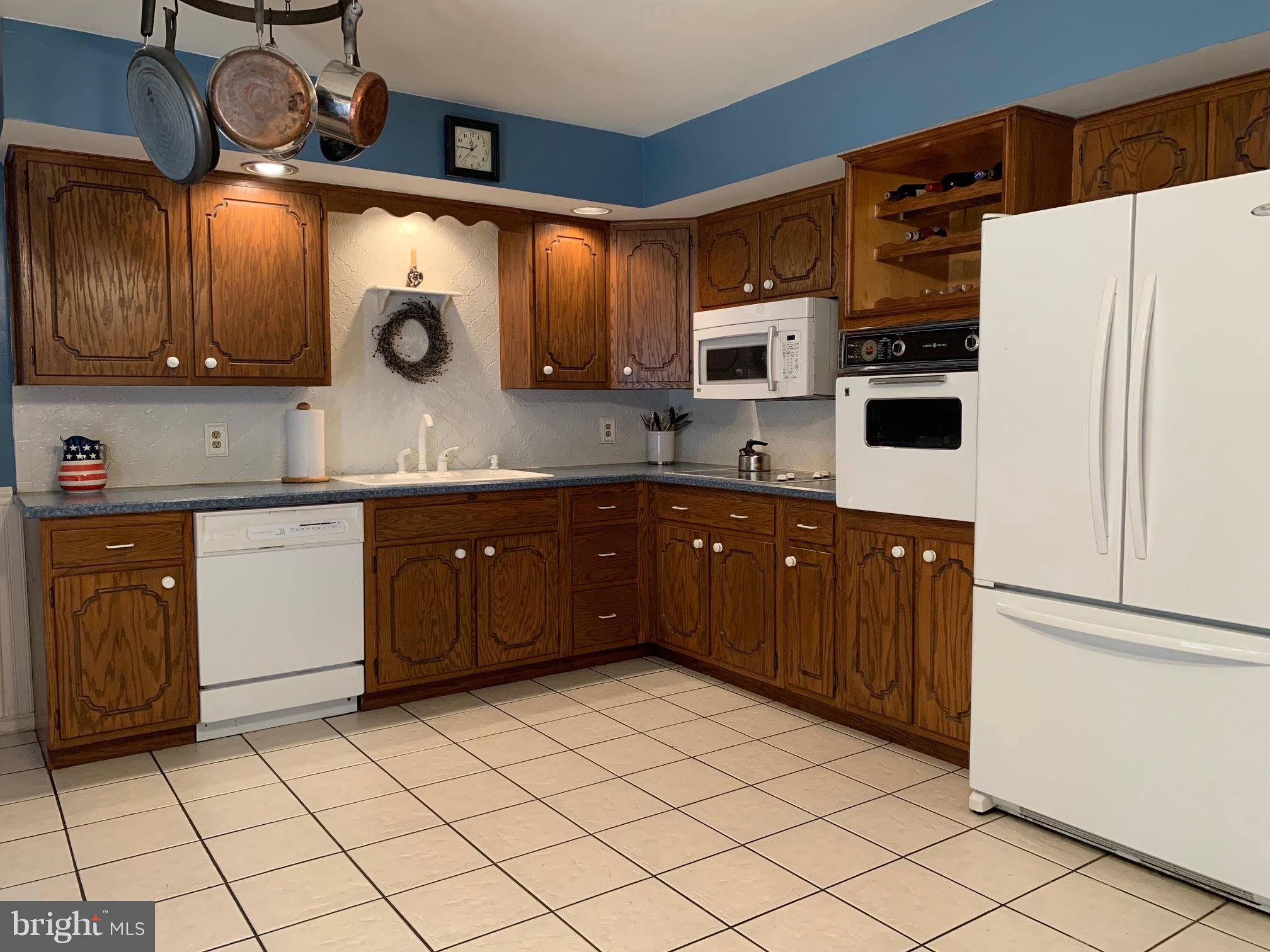 2630 Halter Road Westminster, MD 21158 - Photo 11 of 22 Very nice layout in this kitchen