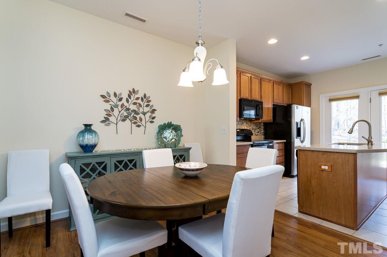 8007 Sunset Branch Court Raleigh, NC 27612 - Photo 11 of 27 Gallery Image 11