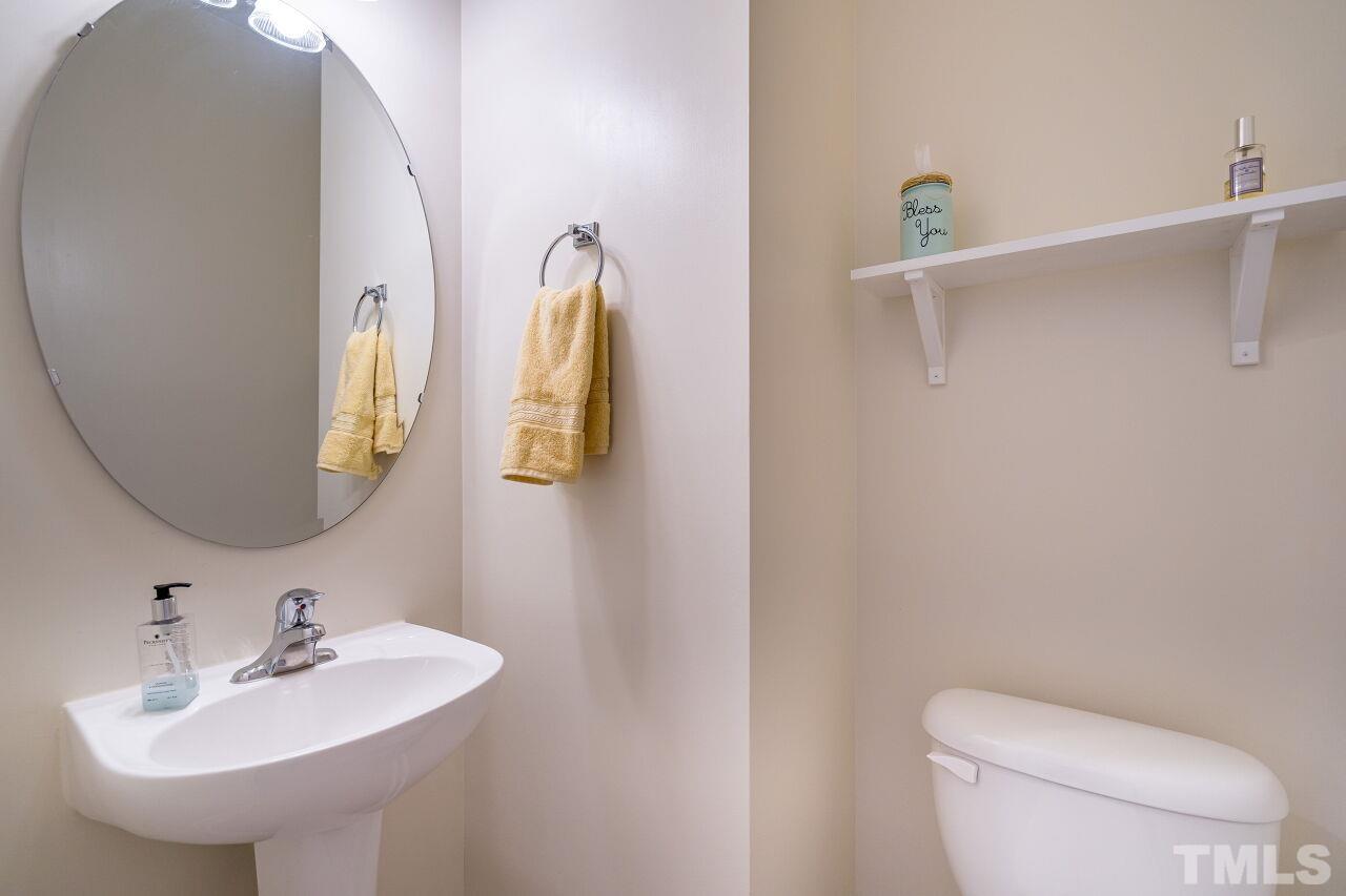 8007 Sunset Branch Court Raleigh, NC 27612 - Photo 18 of 27 Gallery Image 18
