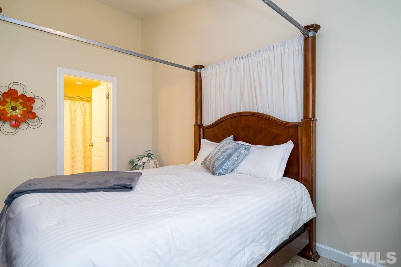 8007 Sunset Branch Court Raleigh, NC 27612 - Photo 21 of 27 Gallery Image 21