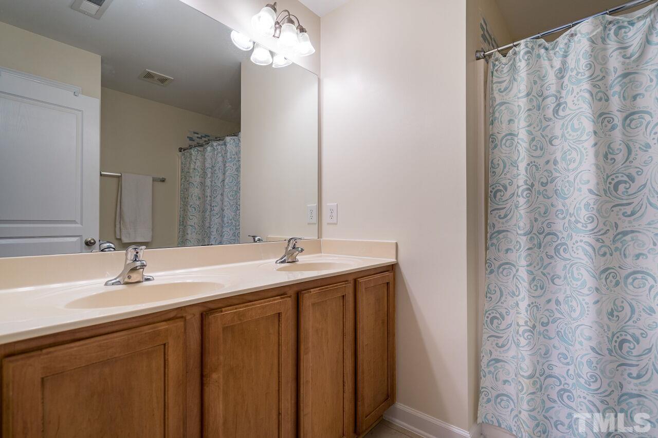 8007 Sunset Branch Court Raleigh, NC 27612 - Photo 22 of 27 Gallery Image 22