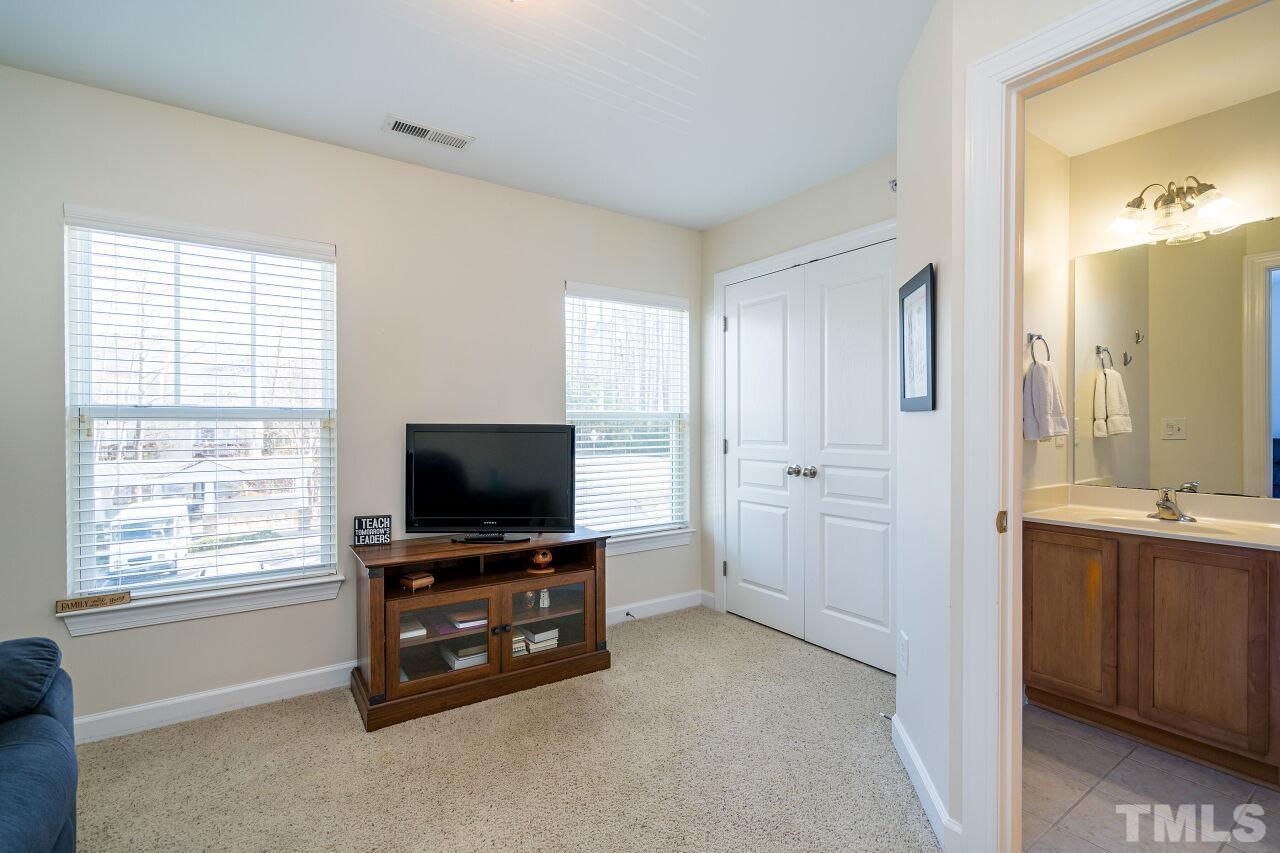8007 Sunset Branch Court Raleigh, NC 27612 - Photo 24 of 27 Gallery Image 24