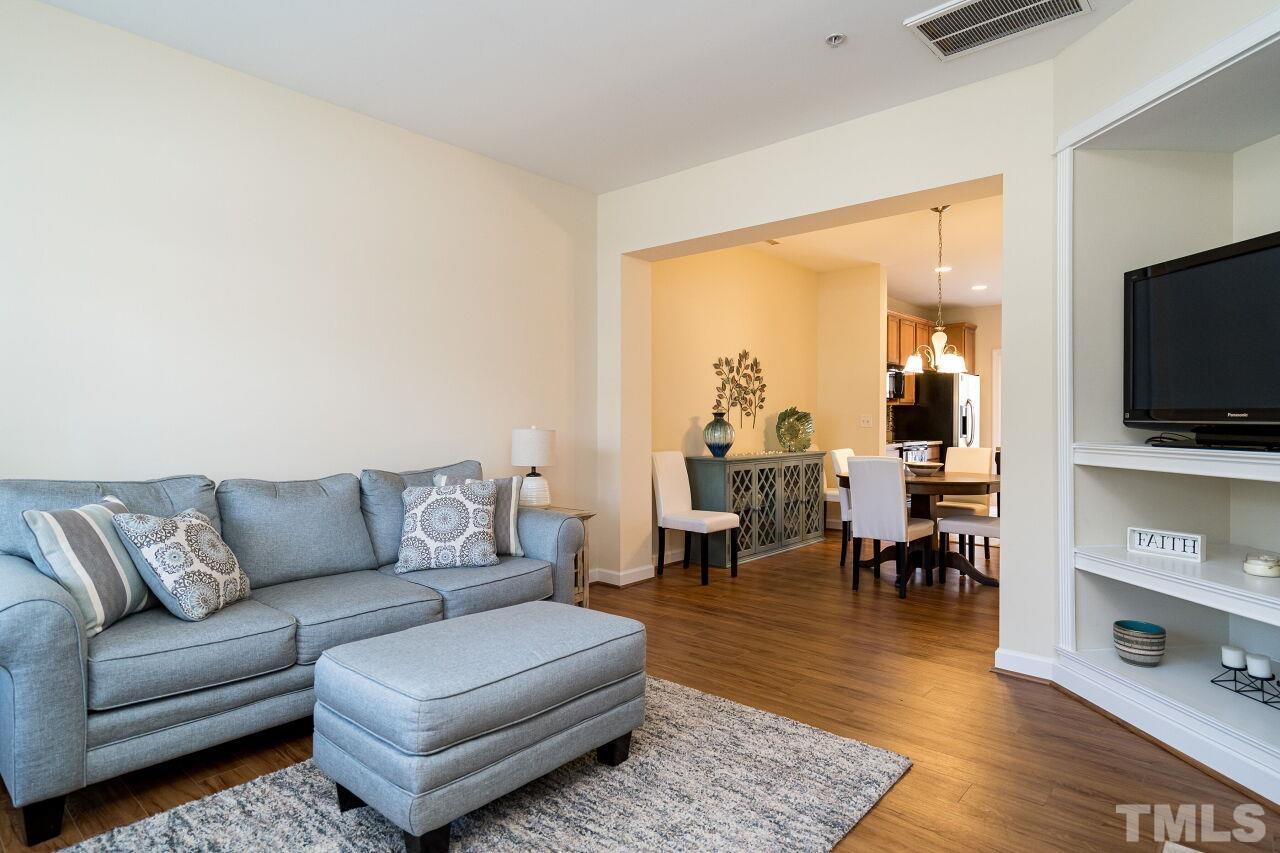 8007 Sunset Branch Court Raleigh, NC 27612 - Photo 7 of 27 Gallery Image 7