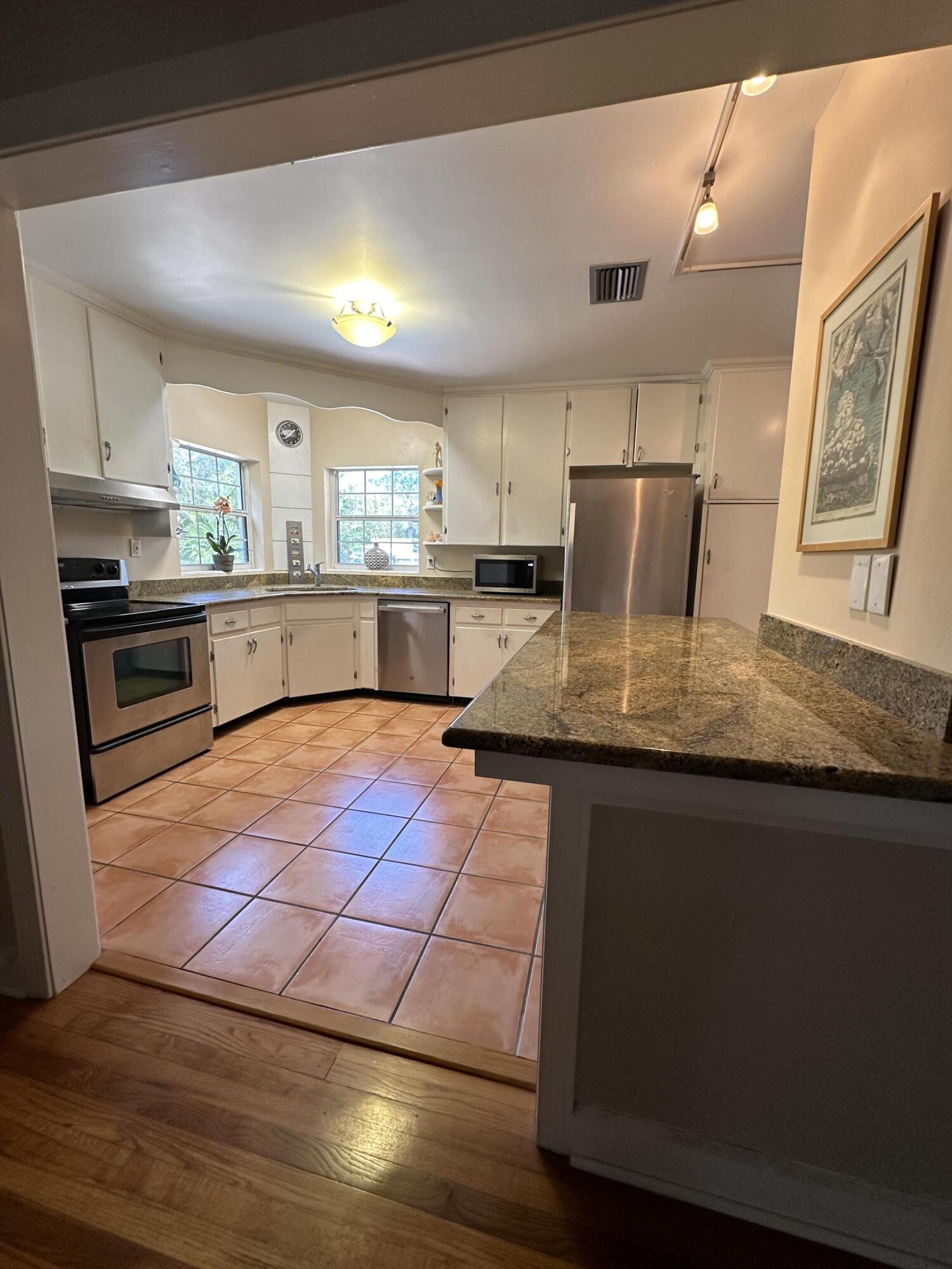 1017 Colonial Road Fort Pierce, FL 34950 - Photo 11 of 26 IMG_0417