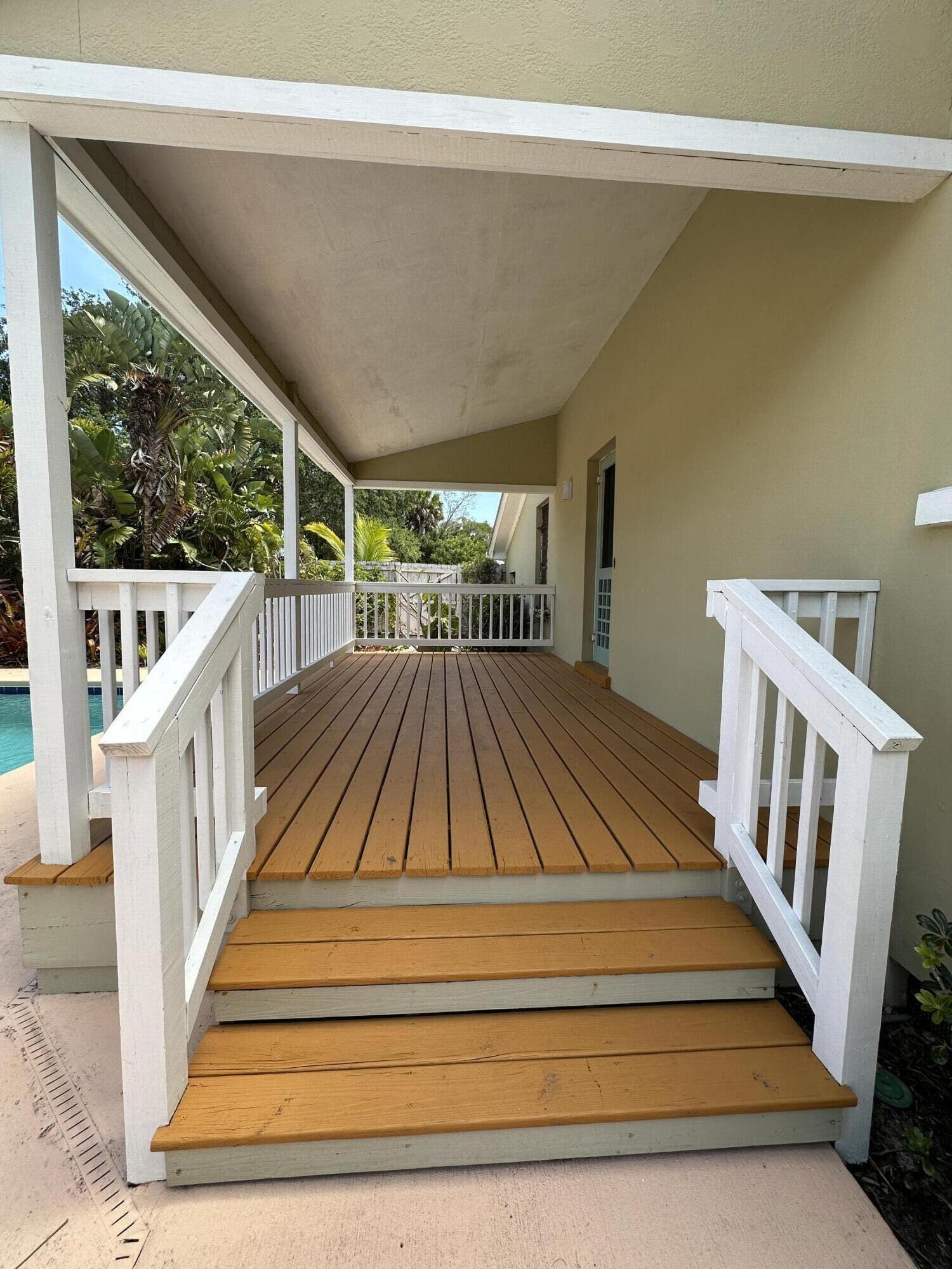 1017 Colonial Road Fort Pierce, FL 34950 - Photo 19 of 26 IMG_0415