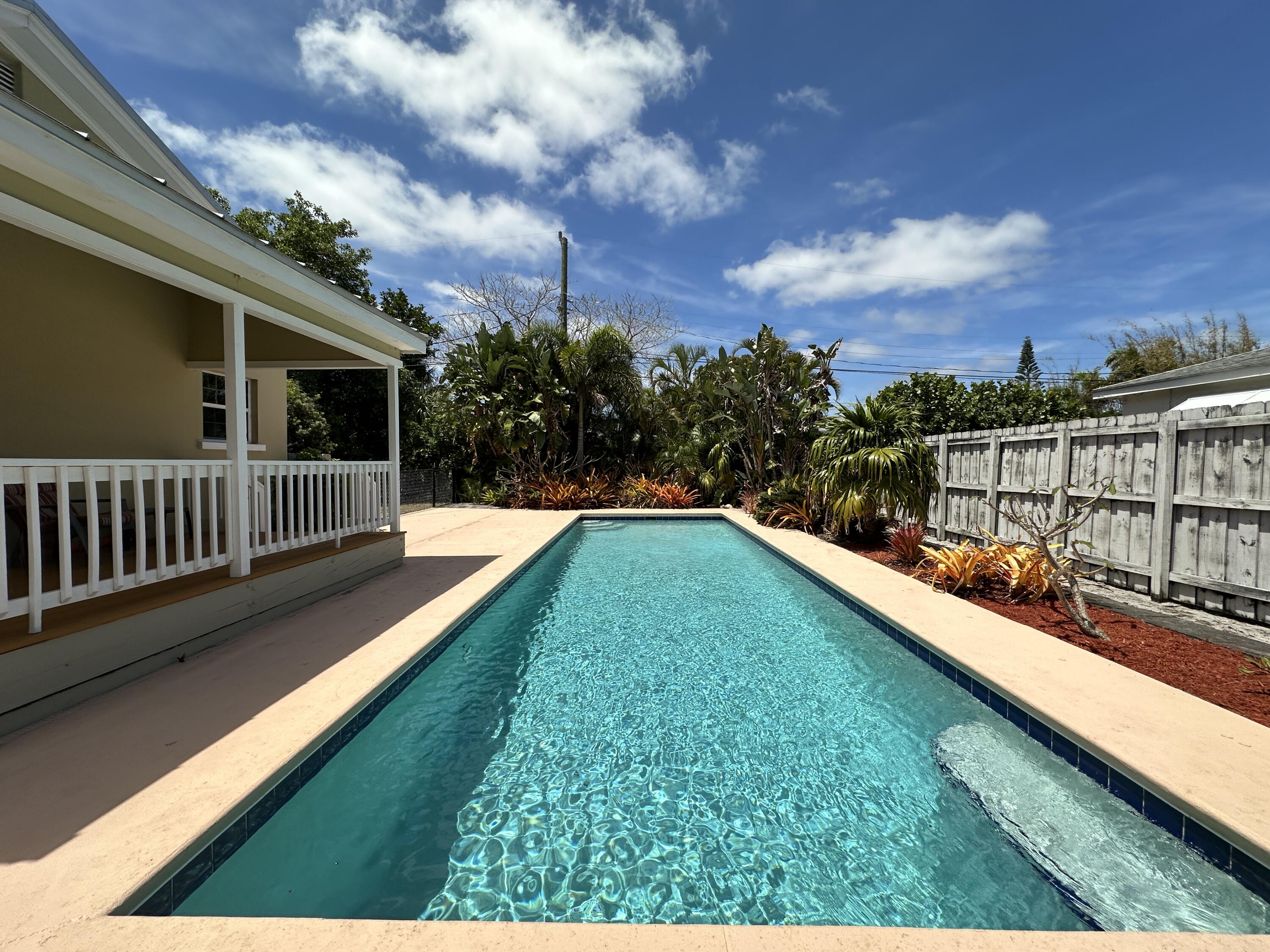 1017 Colonial Road Fort Pierce, FL 34950 - Photo 20 of 26 IMG_0404