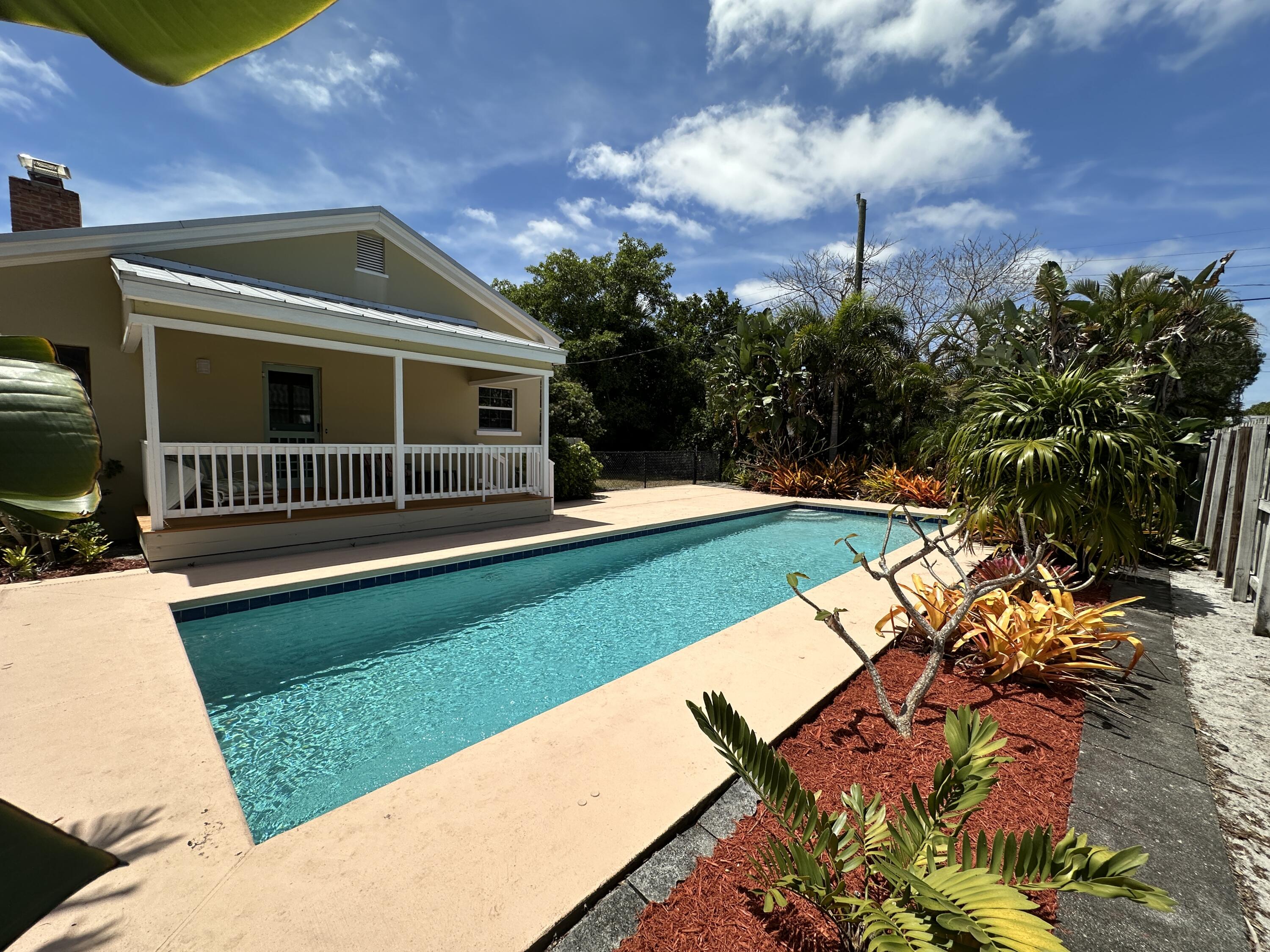 1017 Colonial Road Fort Pierce, FL 34950 - Photo 21 of 26 IMG_0403