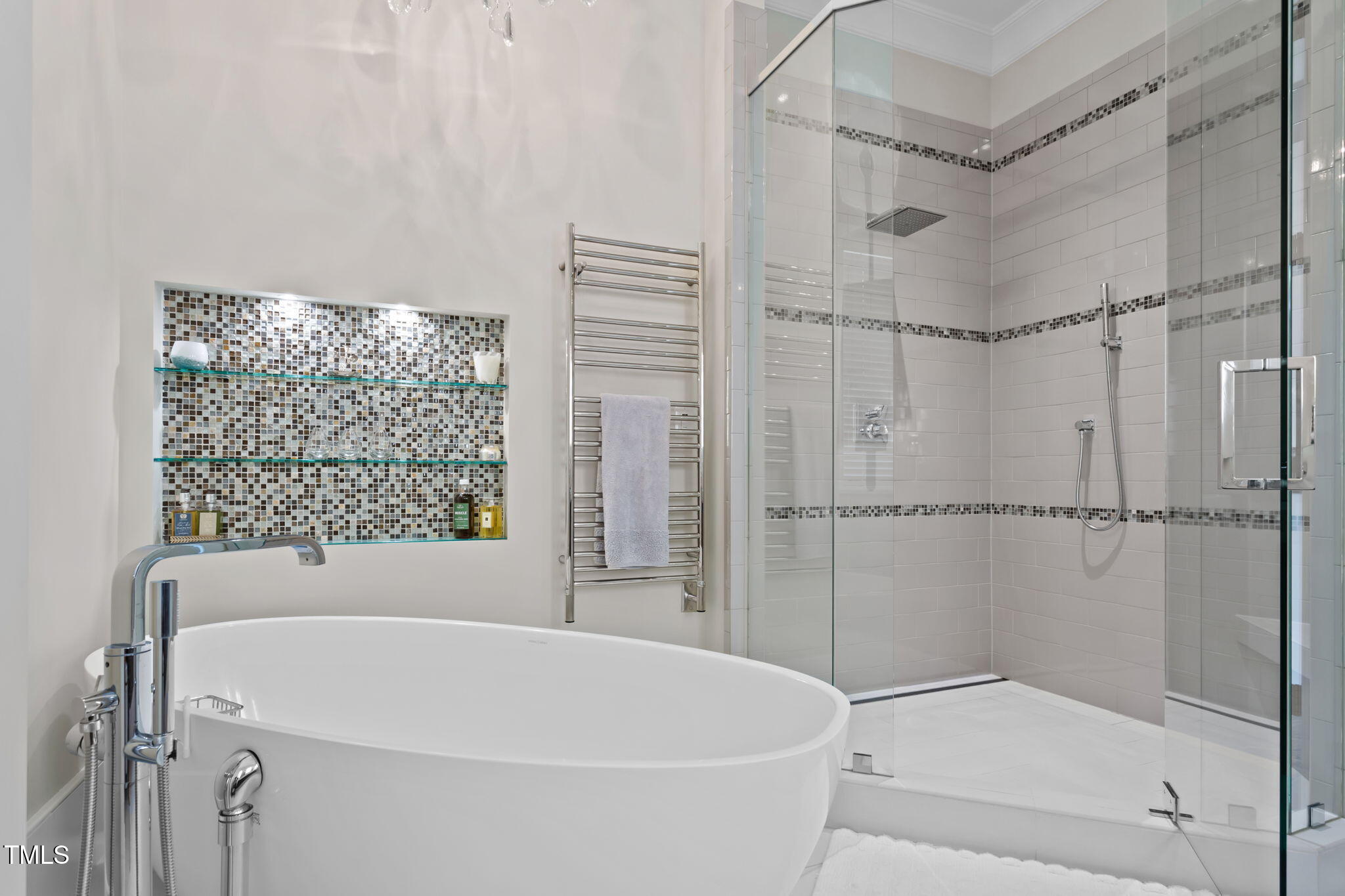 2015 Fairview Road, Unit 200 Raleigh, NC 27608 - Photo 28 of 58 33-web-or-mls-2015 Fairview 200-38