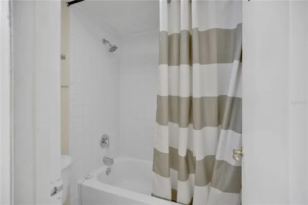$145,000 | 2507 North Alafaya Trail, Unit 10, Orlando, FL 32826
