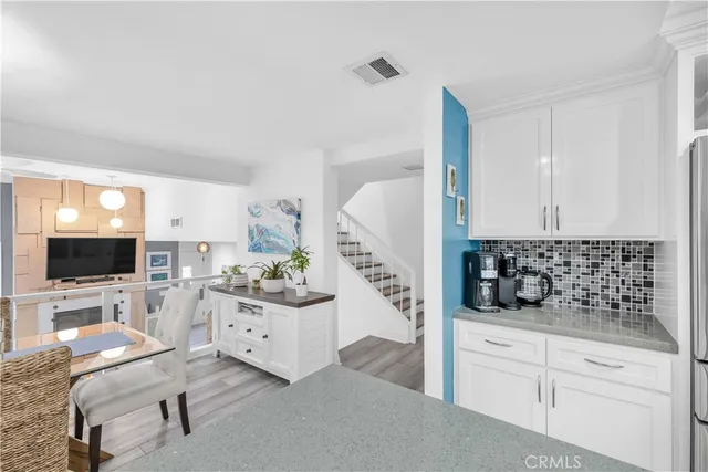 $1,288,888 | 4758 La Villa Marina, Unit J, Marina del Rey, CA 90292