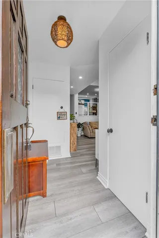 $1,288,888 | 4758 La Villa Marina, Unit J, Marina del Rey, CA 90292