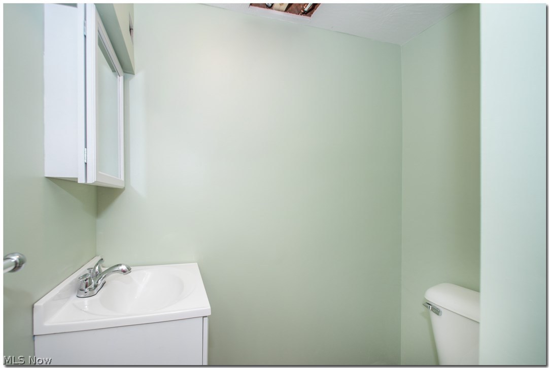 5016 South Barton Road Cleveland, OH 44124 - Photo 26 of 33